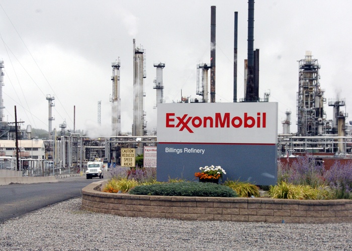 "إكسون موبيل" تعتزم تسريح 1900 موظف في الولايات المتحدة