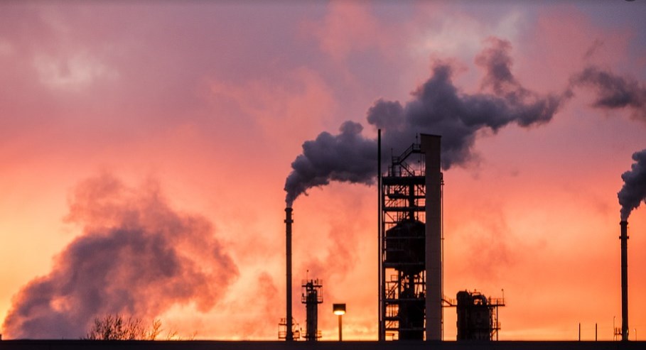 وزير النفط الكويتي: انخفاض أسعار النفط أقل من اللازم سيعود بالضرر على الدول المستهلكة