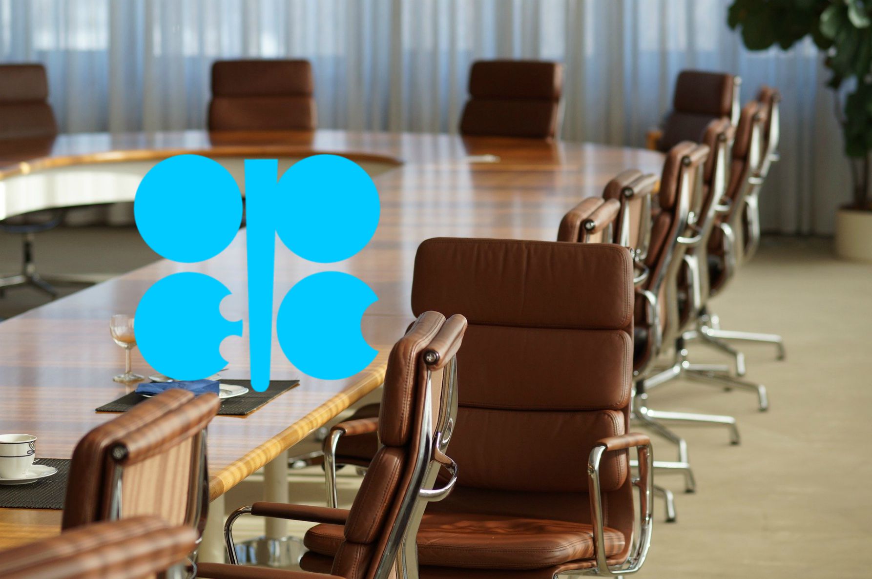 تفاصيل اتفاق خفض إنتاج النفط بين أوبك وحلفائها