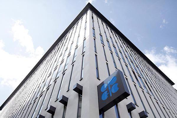 روسيا ترفض تمديد اتفاق خفض إنتاج النفط